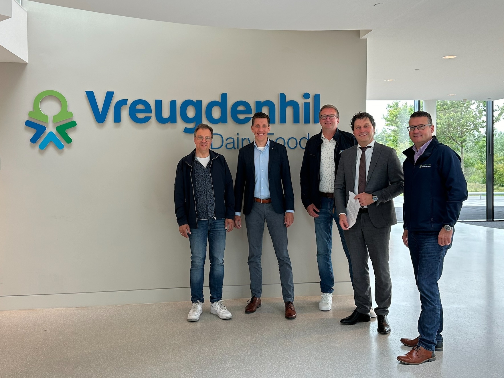 Vertragsunterzeichnung in Nijkerk, NL.